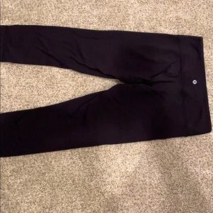 Lululemon Wunder Under crops